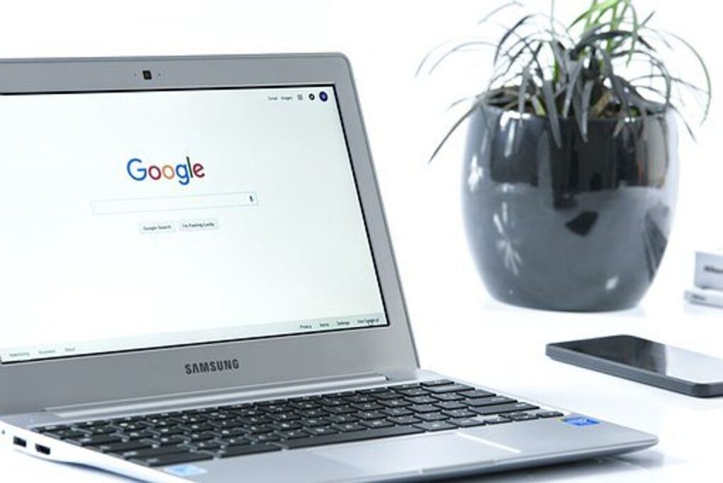 Knowledge Panel Google