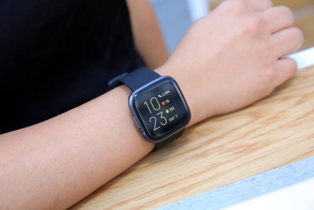 fitbit versa 2 review 2020