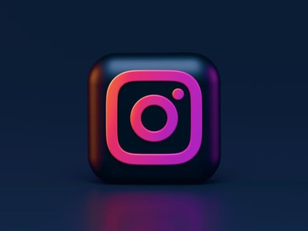 https://instastool.com/instagram-highlights-downloader/