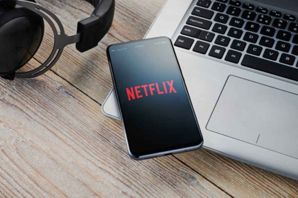 how to watch netflix with friends online