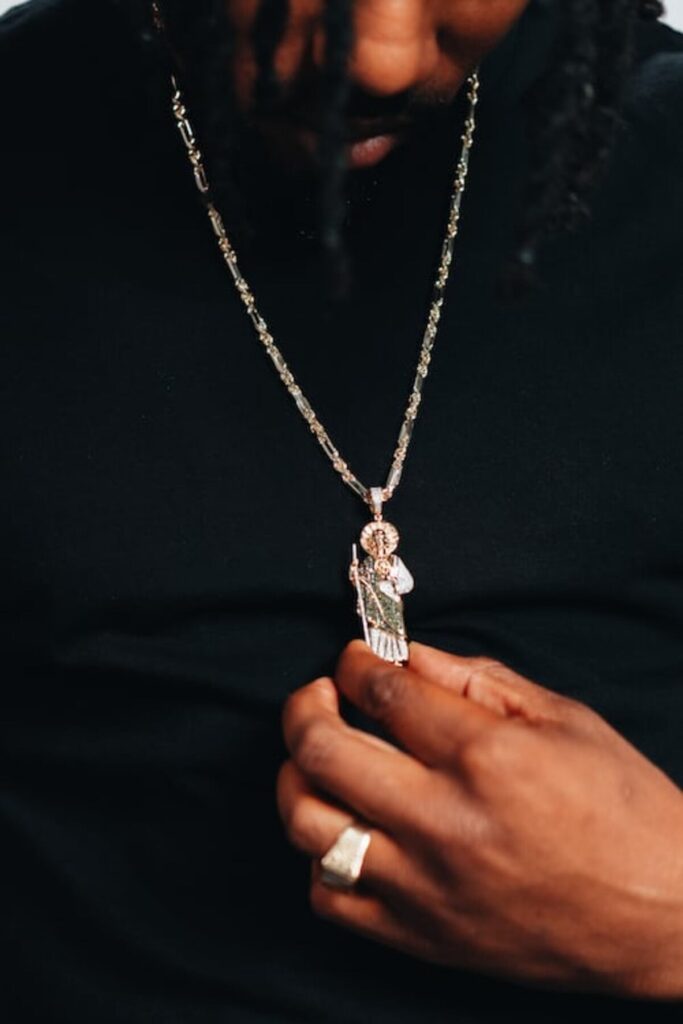 mens viking necklaces