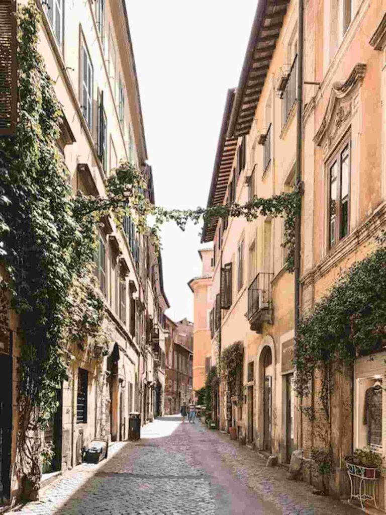 qfamilyadventures.com/the-ultimate-guide-to-romes-top-tourist-attractions