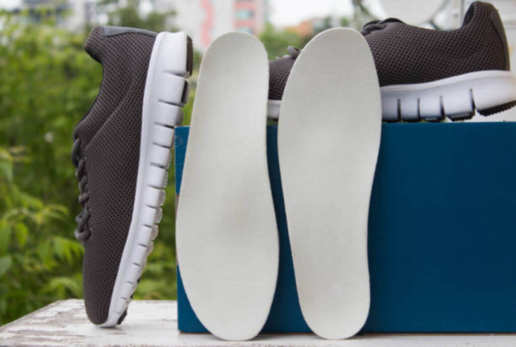 Benefits of Proper Shoes for Flat Feet