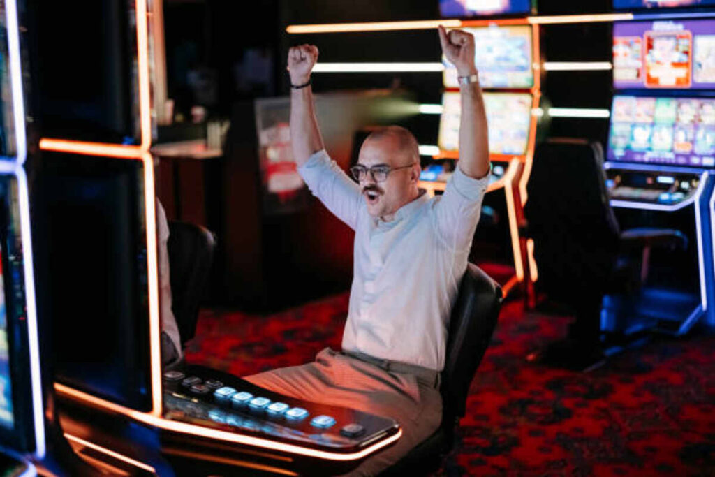 The Rise of QQ1889 in Online Gambling
